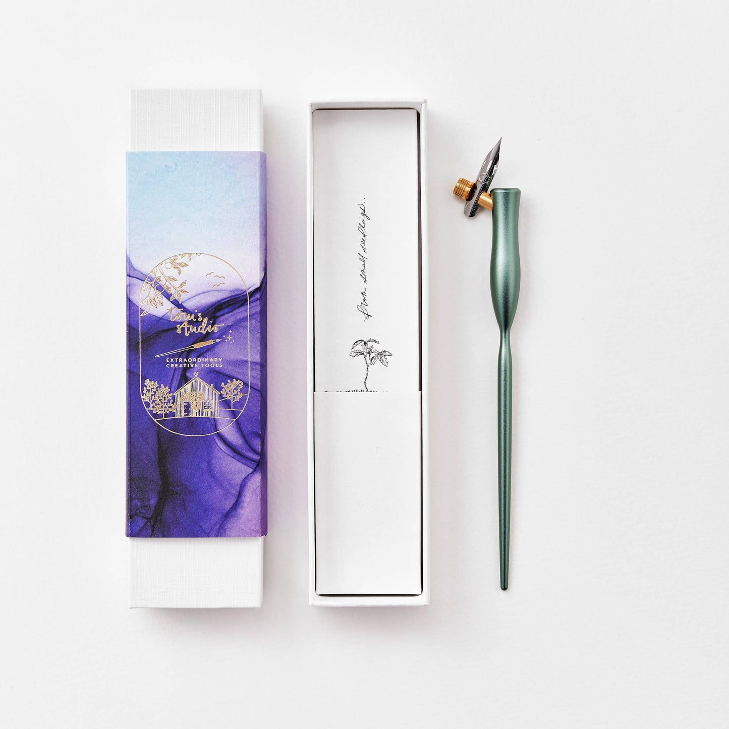 Flourish Calligraphy Pen: Sage / Oblique (nib at an angle)