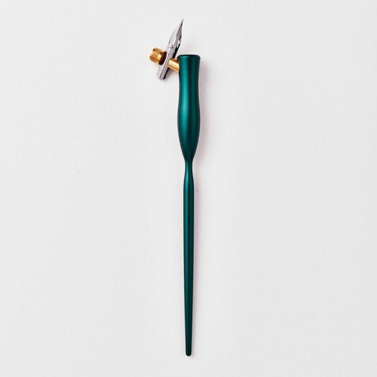 Flourish Calligraphy Pen: Ivy / Oblique (nib at an angle)