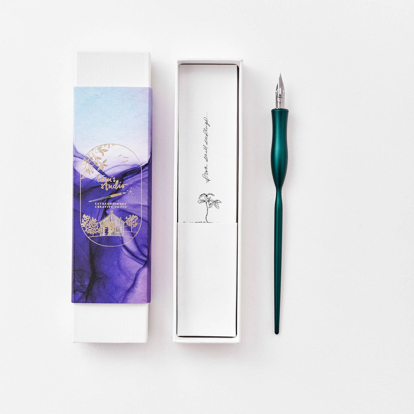 Flourish Calligraphy Pen: Ivy / Oblique (nib at an angle)