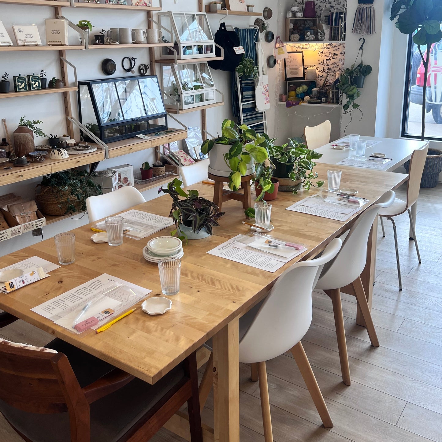 Beginner Watercolor Workshop – Floral Themed (In-Person, February 8,  (1pm-3pm))