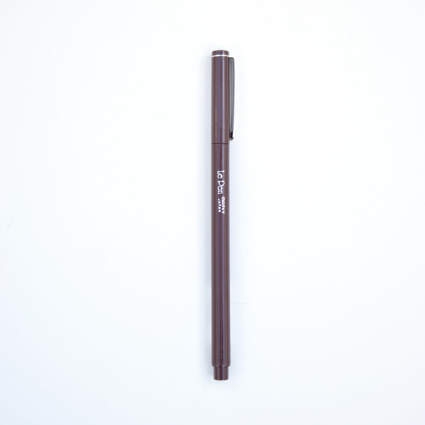 Le Pen Brown - unique brown ink fine-tip pen, adds a vintage touch to writing, great for planners and creative expression.