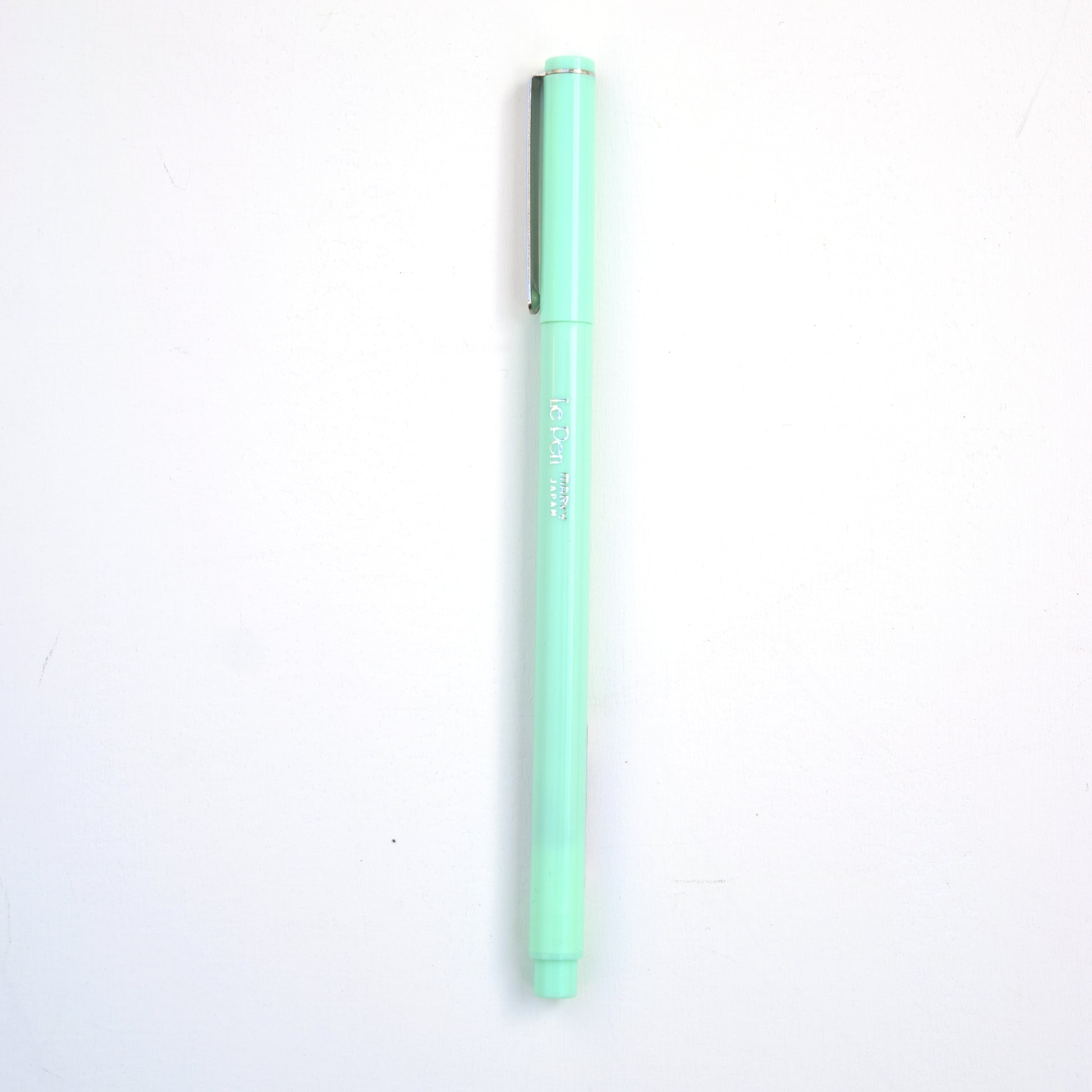 Le Pen Peppermint - refreshing peppermint green ink pen with fine tip, perfect for planners, creative journaling, and vibrant notes